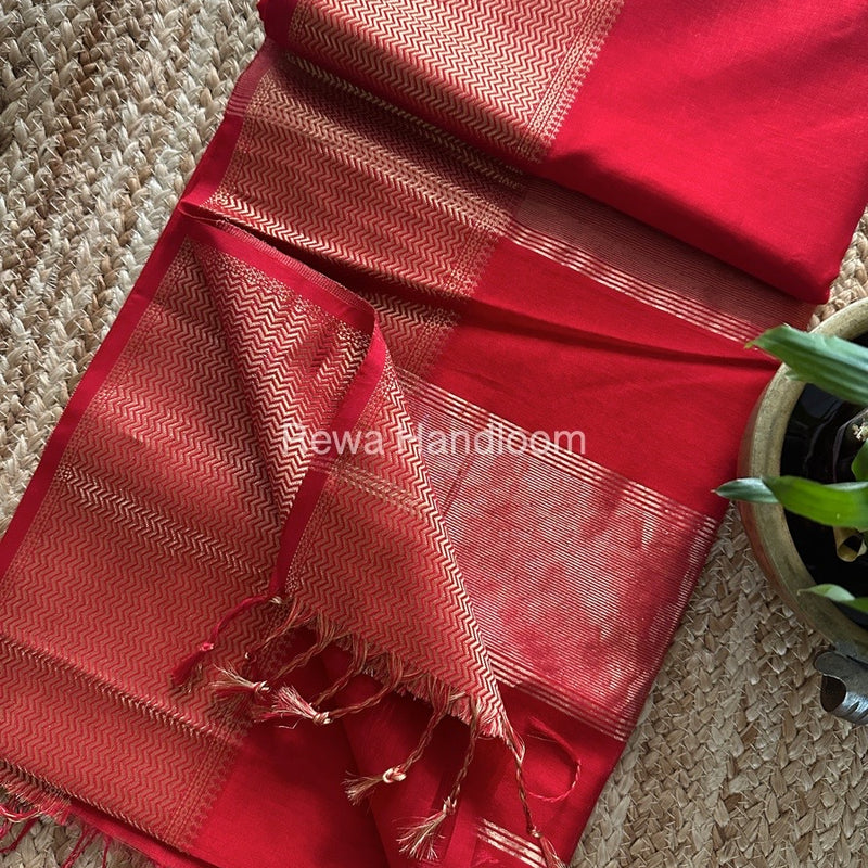 Maheshwari Zari Border Plain Saree