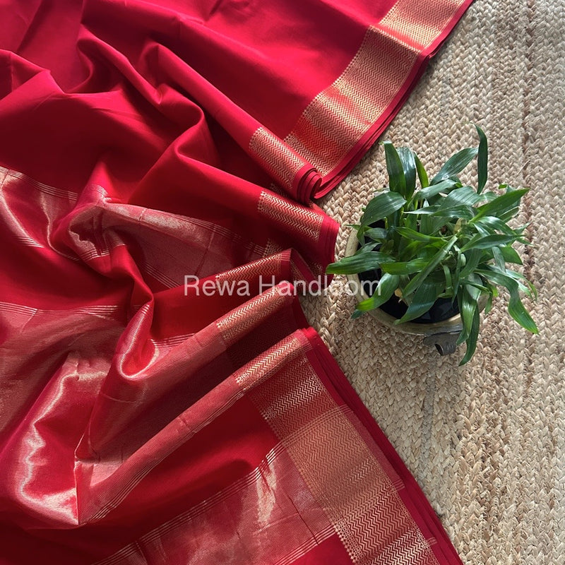 Maheshwari Red Zari Border Plain Saree ZS0105