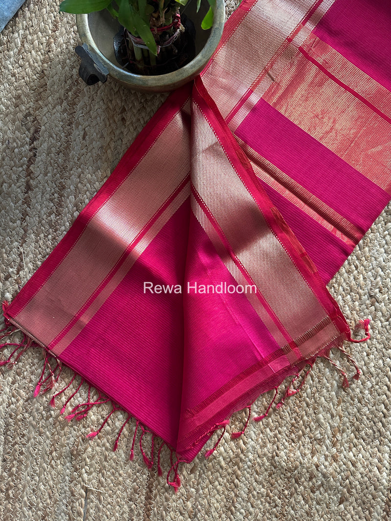 Exclusive Maheswari Self Checks Rani Pink Saree MCS083
