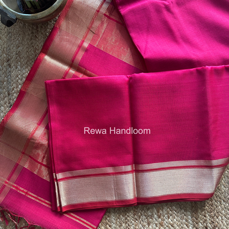 Exclusive Maheswari Self Checks Rani Pink Saree MCS083