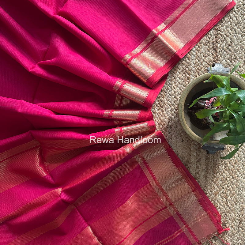 Exclusive Maheswari Self Checks Rani Pink Saree MCS083