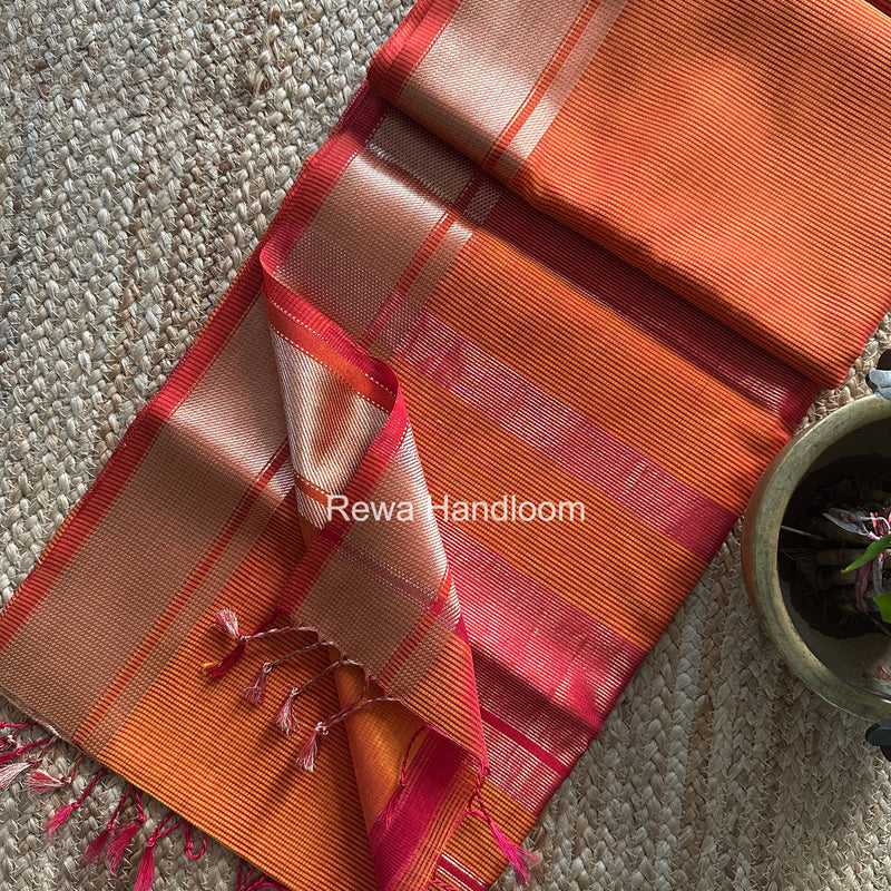 Exclusive Maheswari Self Checks Saree