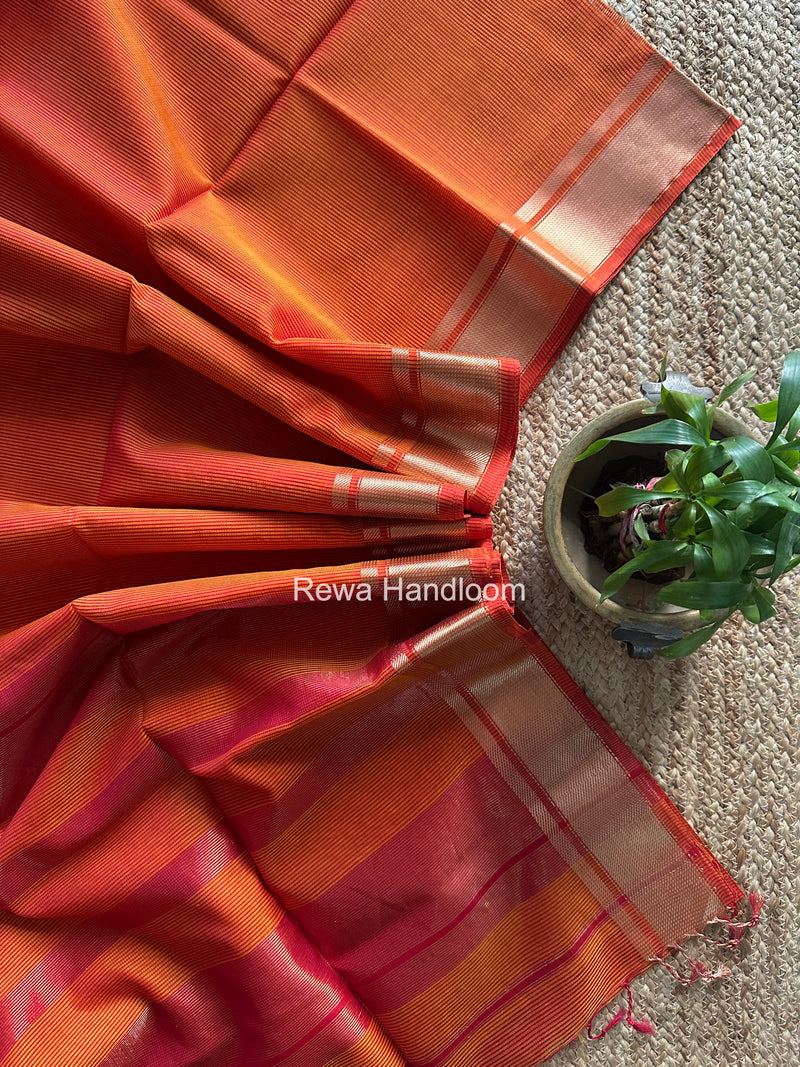 Exclusive Maheswari Self Checks Saree