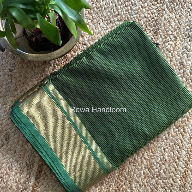 Exclusive Maheswari Self Checks Parrot Green Saree MCS091
