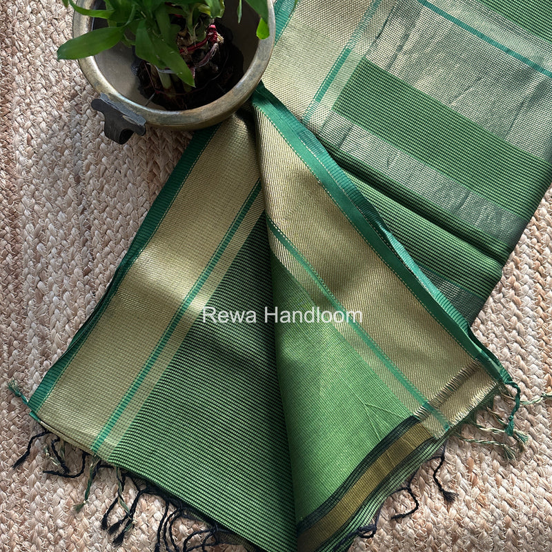 Exclusive Maheswari Self Checks Parrot Green Saree MCS091
