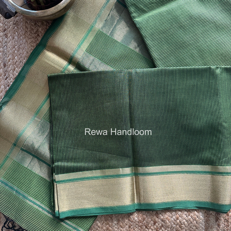 Exclusive Maheswari Self Checks Parrot Green Saree MCS091