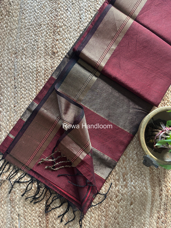 Exclusive Maheswari Self Checks Saree