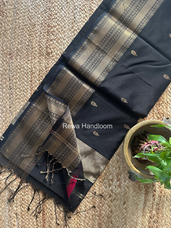 Maheshwari Flower Butti Saree