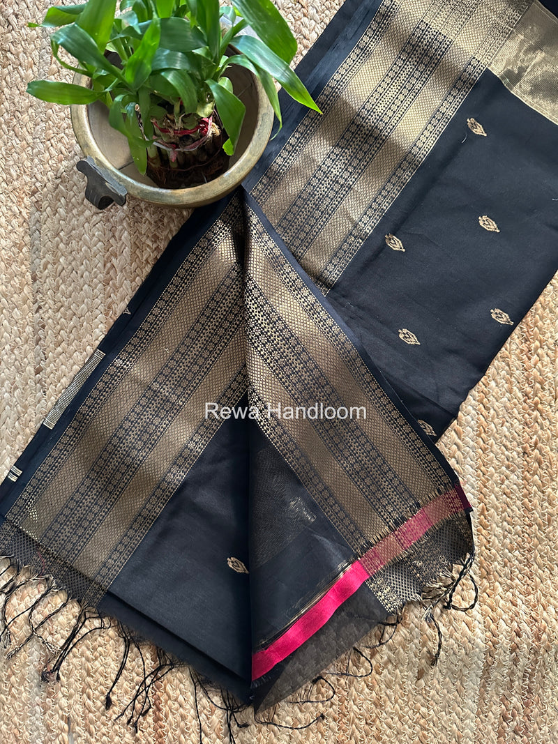Maheshwari Black Flower Butti Saree PBS010