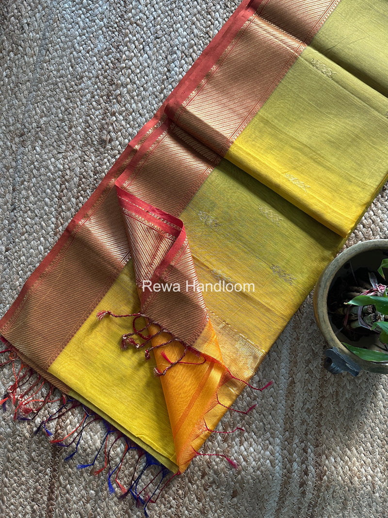 Maheshwari Shaded Butti Saree