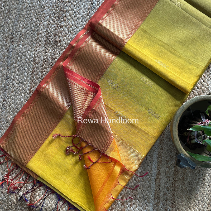 Maheshwari Shaded Butti Saree