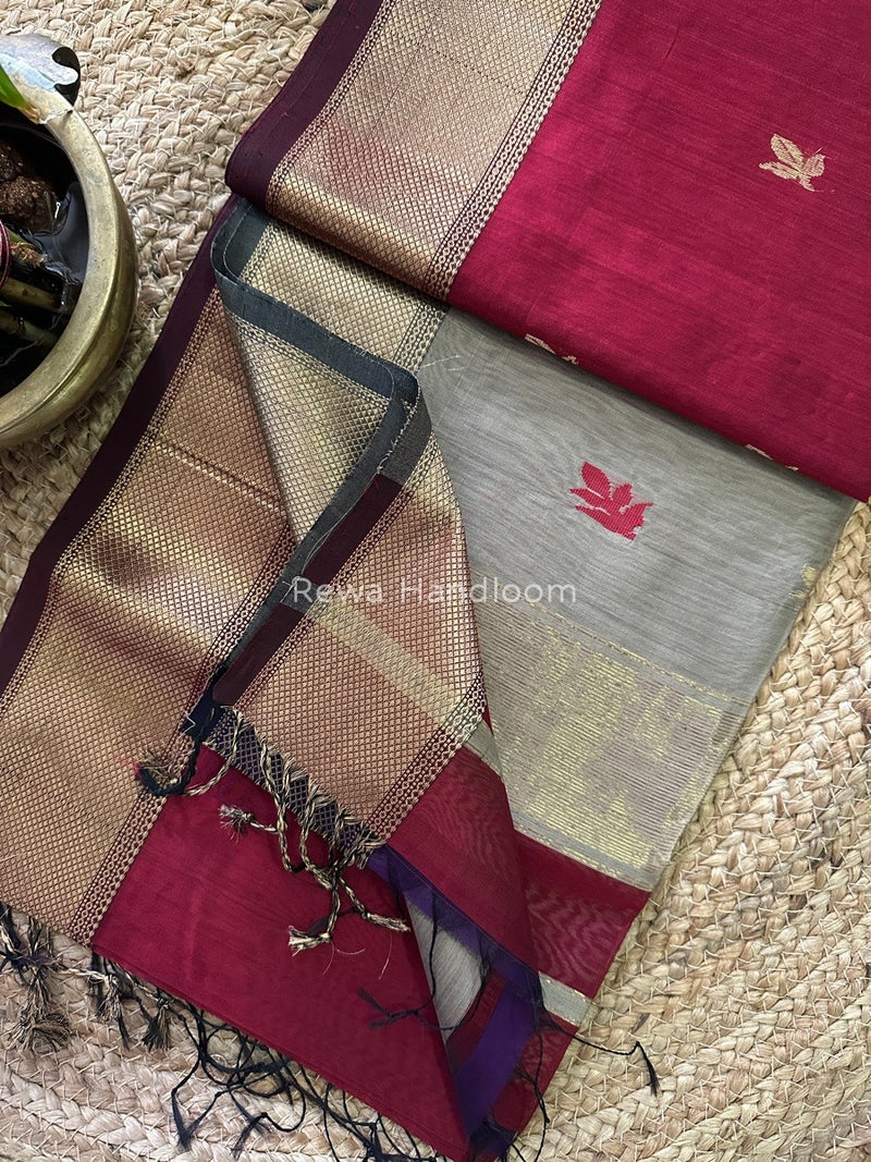Butta Butti Zari Border Maheshwari Saree