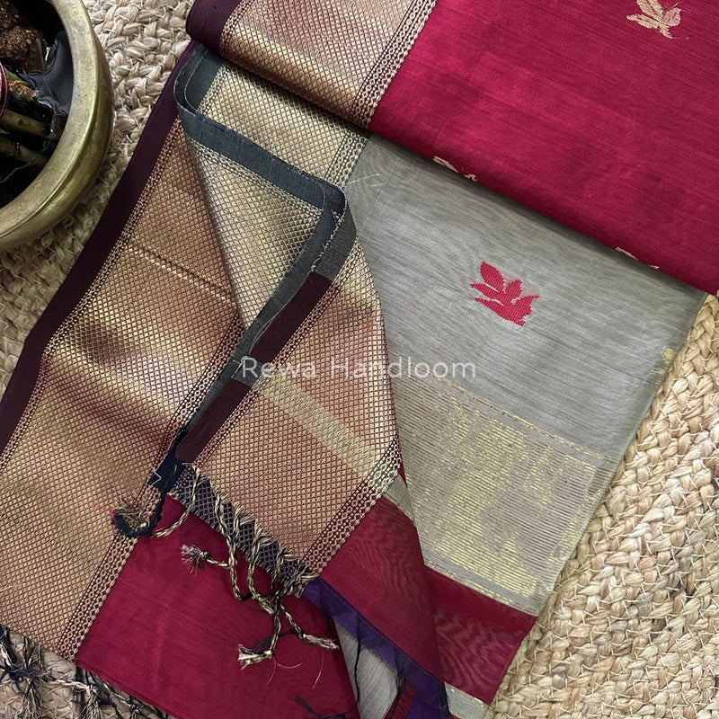 Butta Butti Zari Border Maheshwari Saree