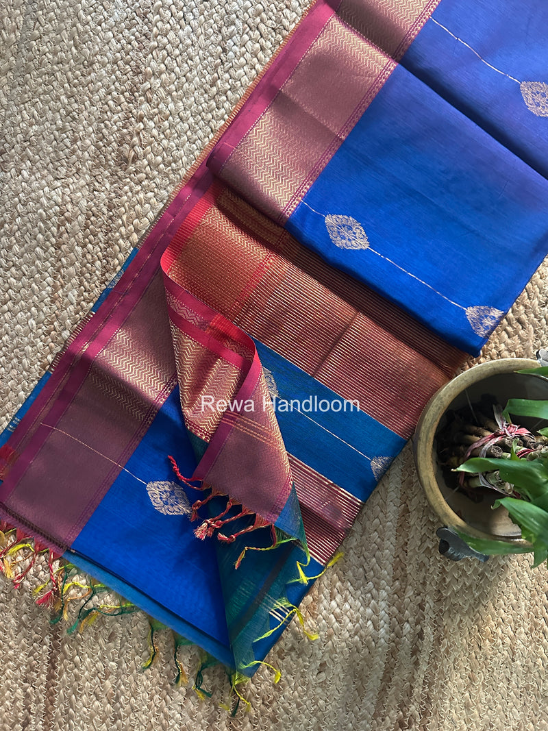 Maheshwari Shaded Butta Saree