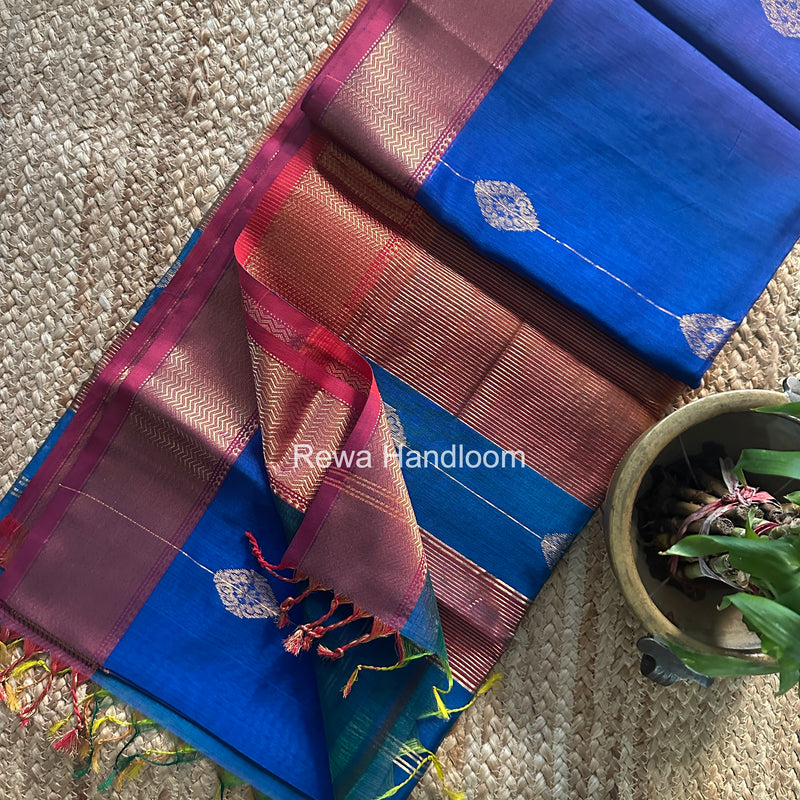 Maheshwari Shaded Butta Saree