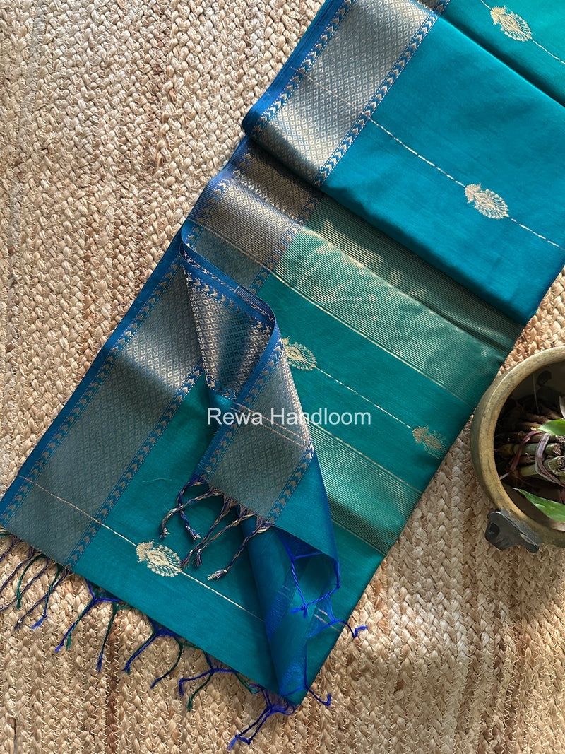 Maheshwari Shaded Butta Saree