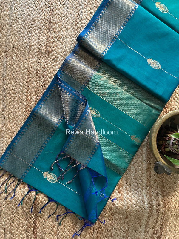 Maheshwari Shaded Butta Saree