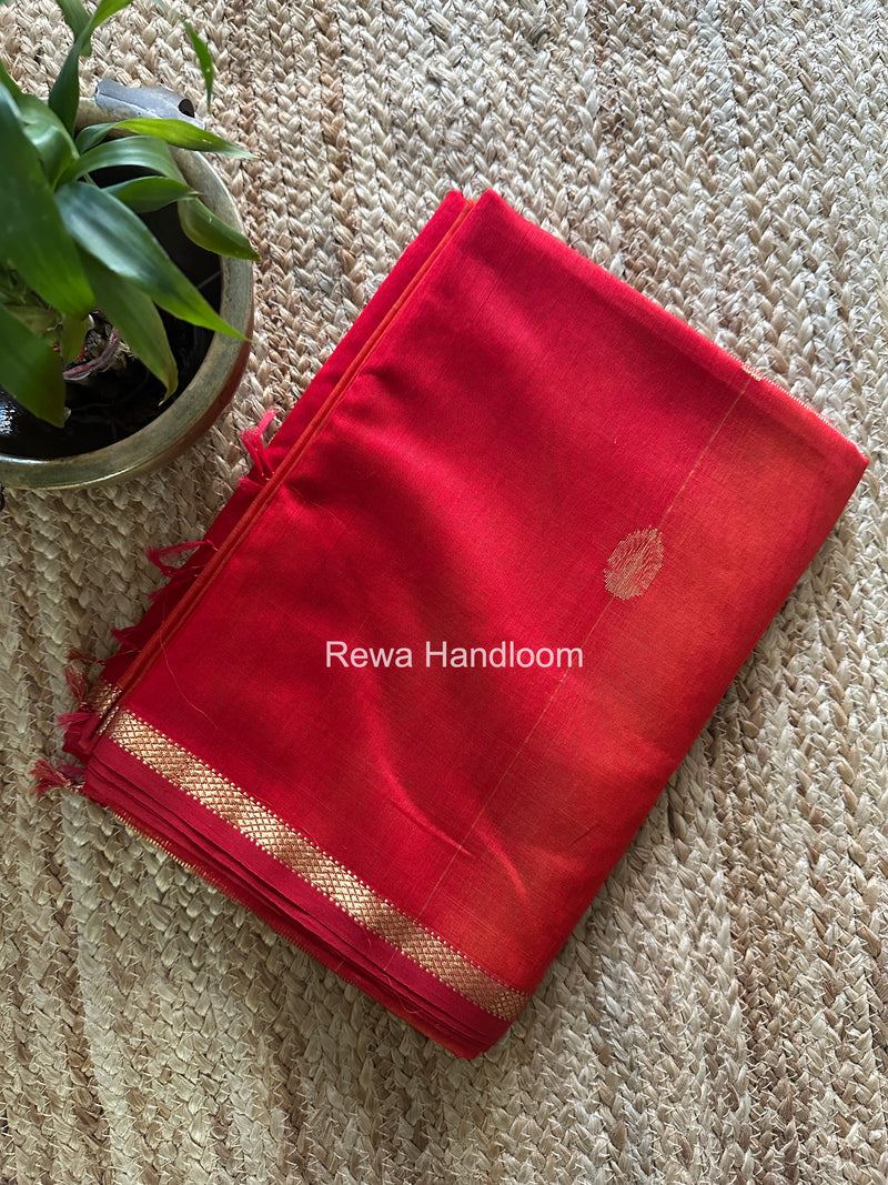 Maheshwari Red Shaded Gajalakshmi Diya Butta Saree GKDB02
