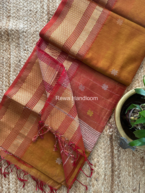 Maheshwari Butti Saree