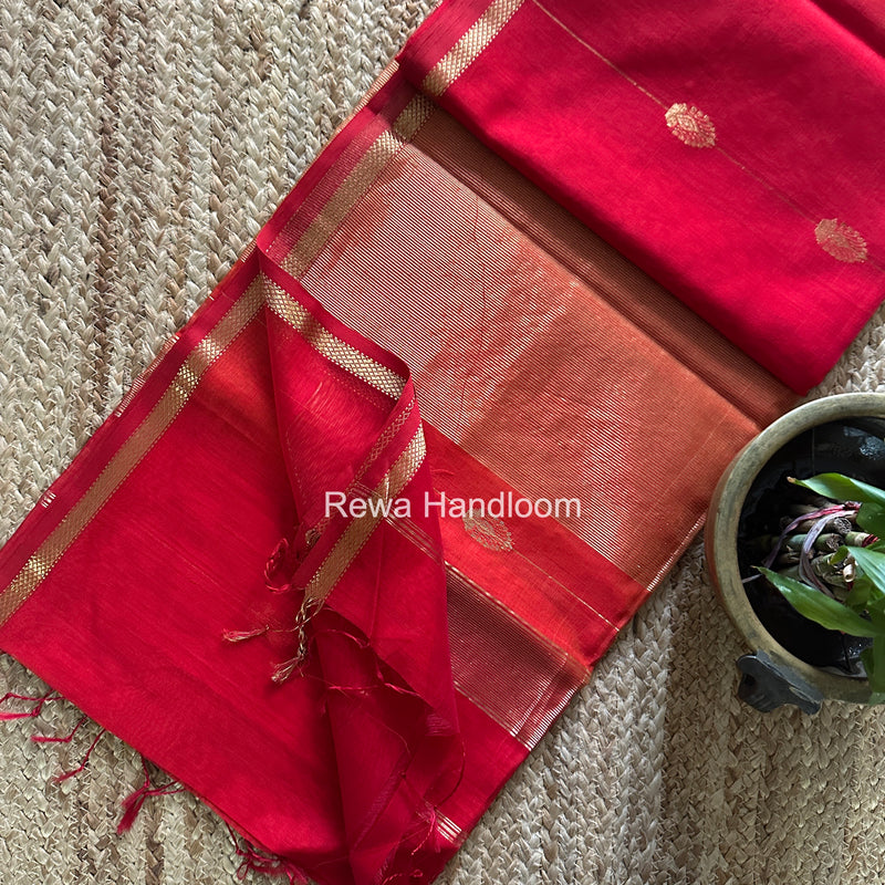 Maheshwari Shaded Gajalakshmi Diya Butta Saree