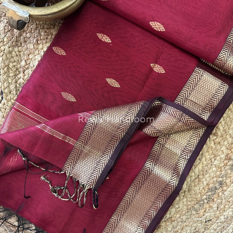 Zari Butti Maheshwari Saree