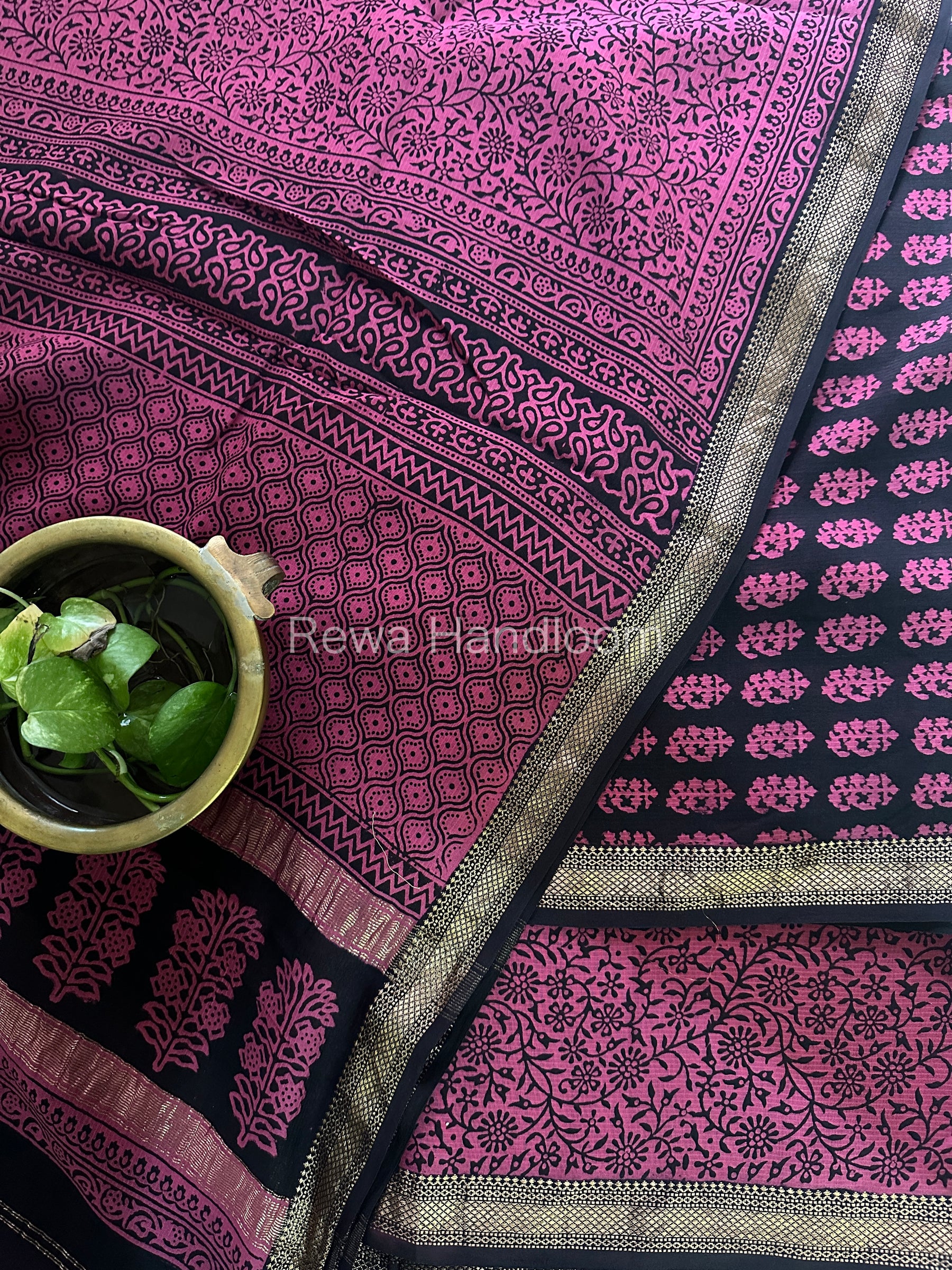 Maheshwari Black-Rani Pink Bagh Print Suit- BSP044