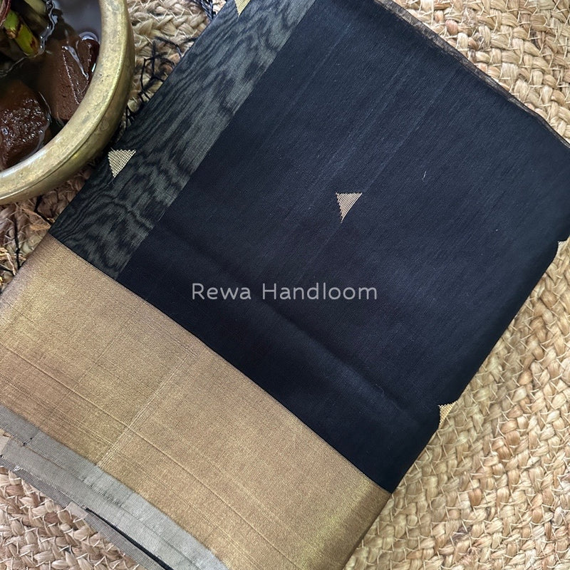 Black Zari Butti Maheshwari Saree SB070