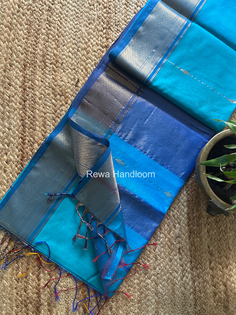 Maheshwari Shaded Butti Saree
