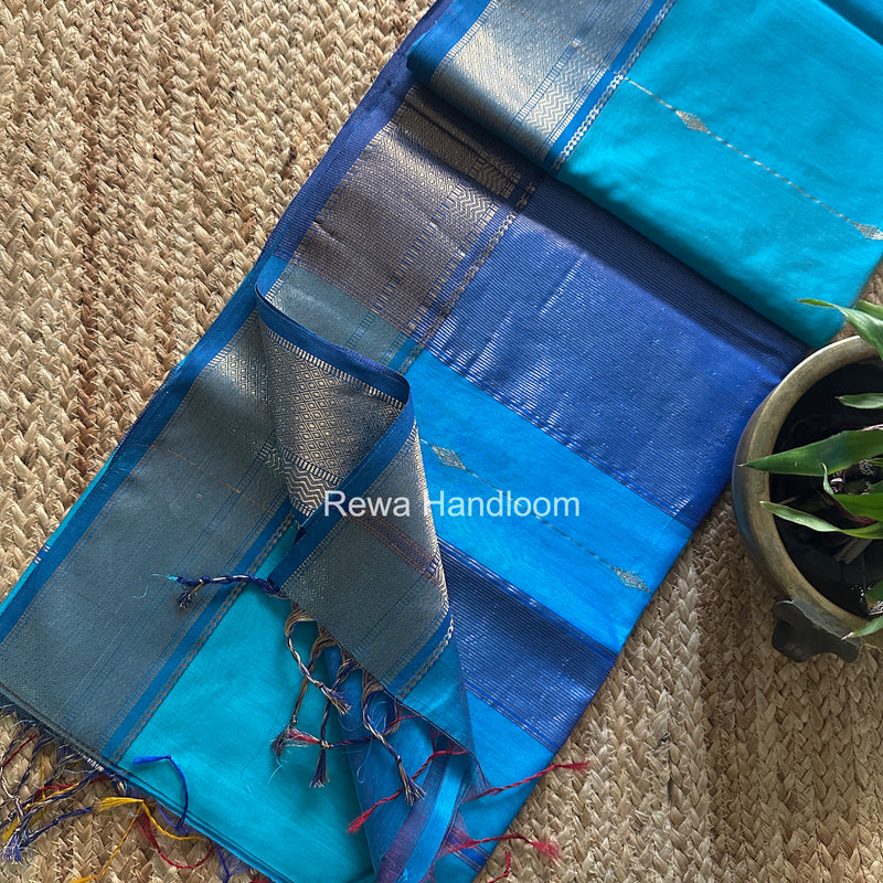 Maheshwari Shaded Butti Saree