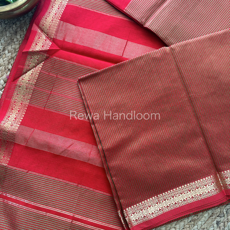 Maheshwari Parrot Green Garbha Reshami Silk Saree GS113