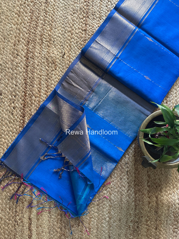 Maheshwari Shaded Butti Saree