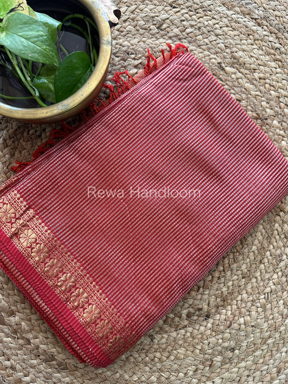 Maheshwari Garbha Reshami Silk Saree