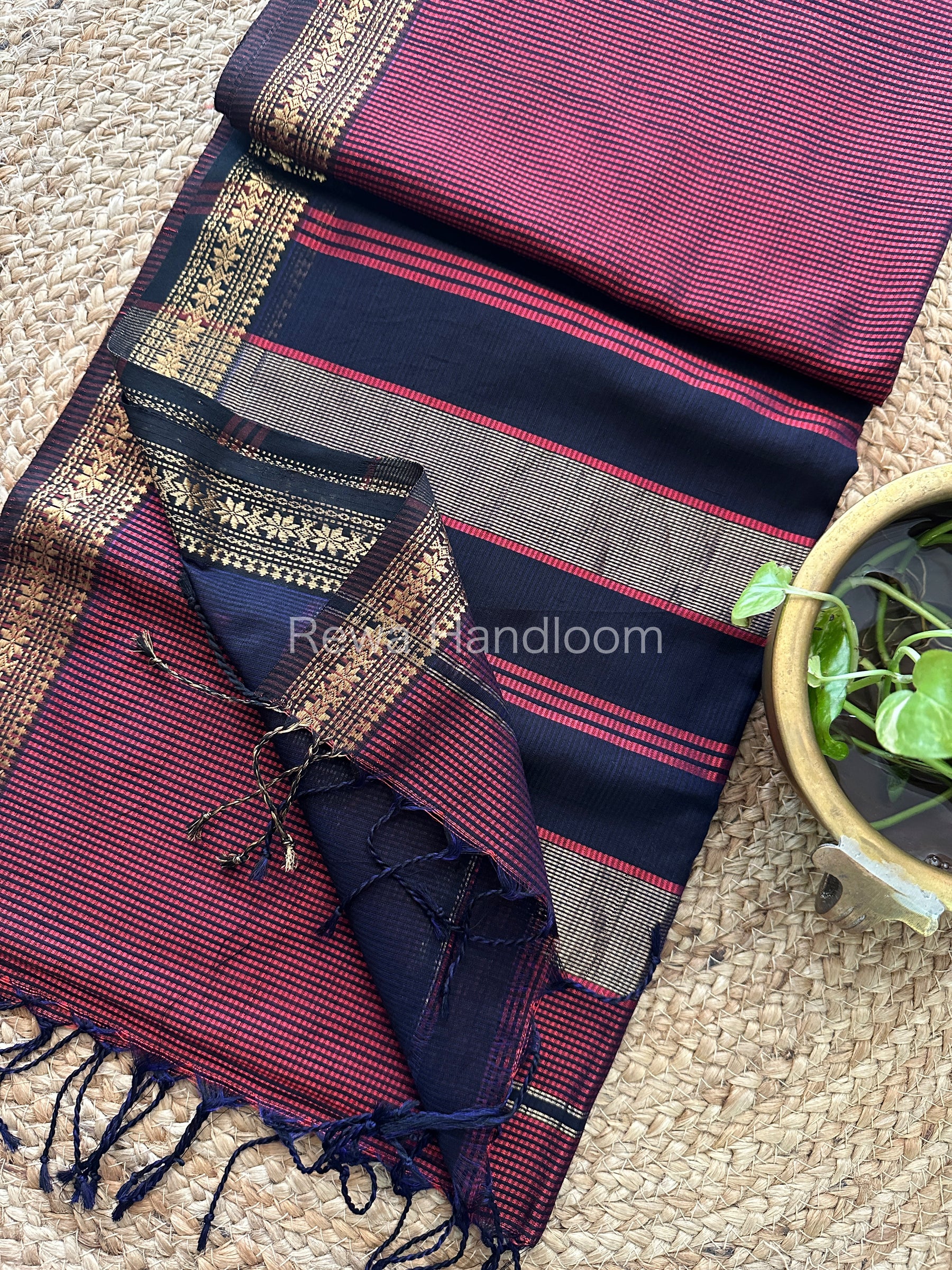 Maheshwari Maroon Garbha Reshami Silk Saree GS104