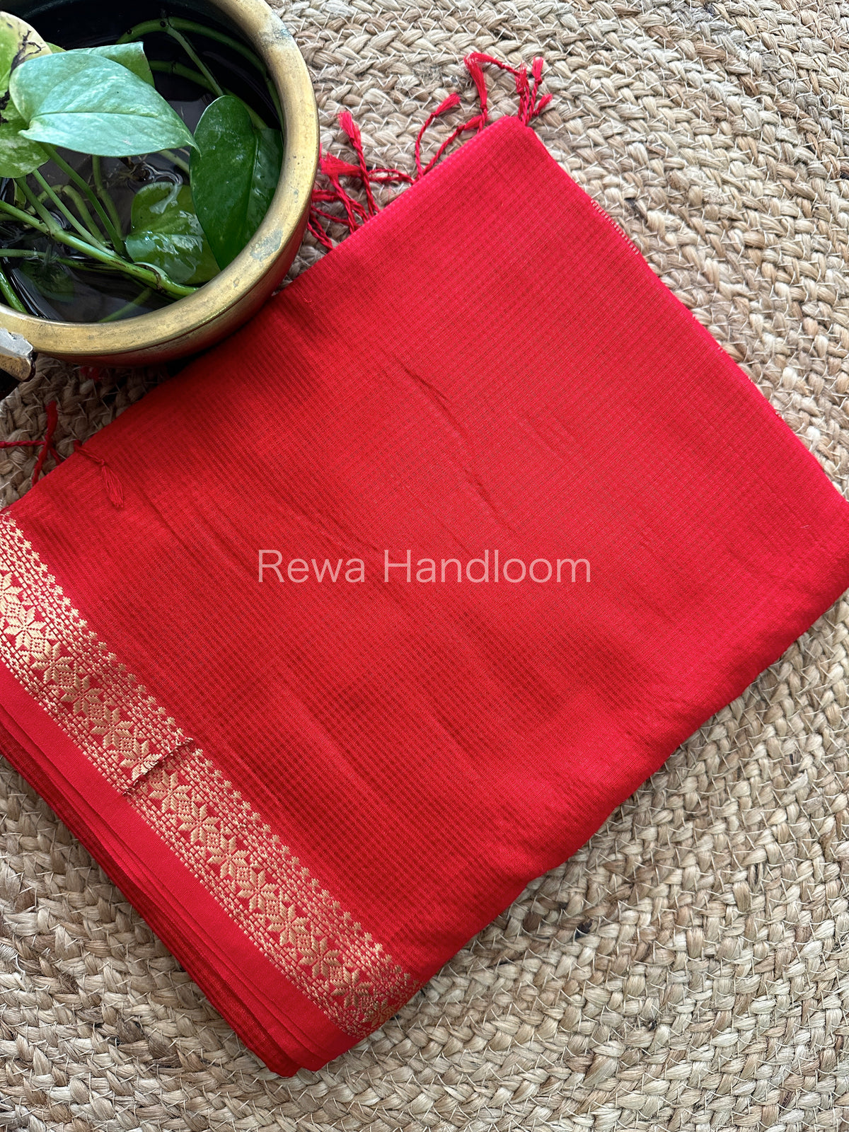 Maheshwari Garbha Reshami Silk Saree