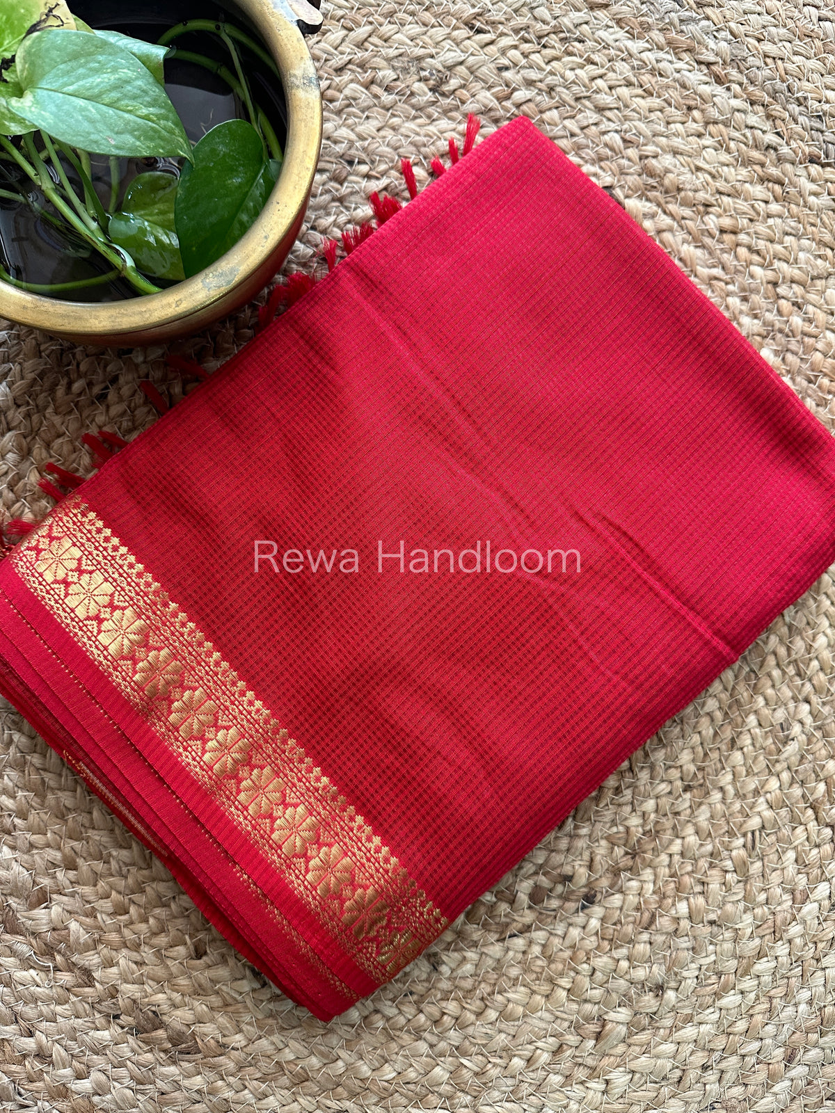 Maheshwari Garbha Reshami Silk Saree