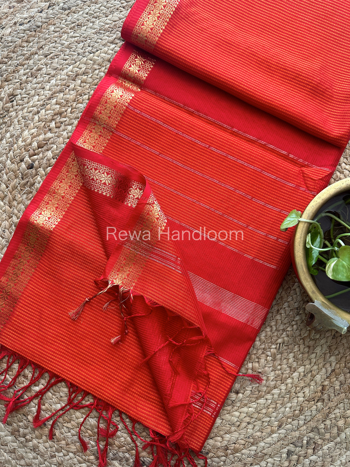 Maheshwari Orange Garbha Reshami Silk Saree GS101