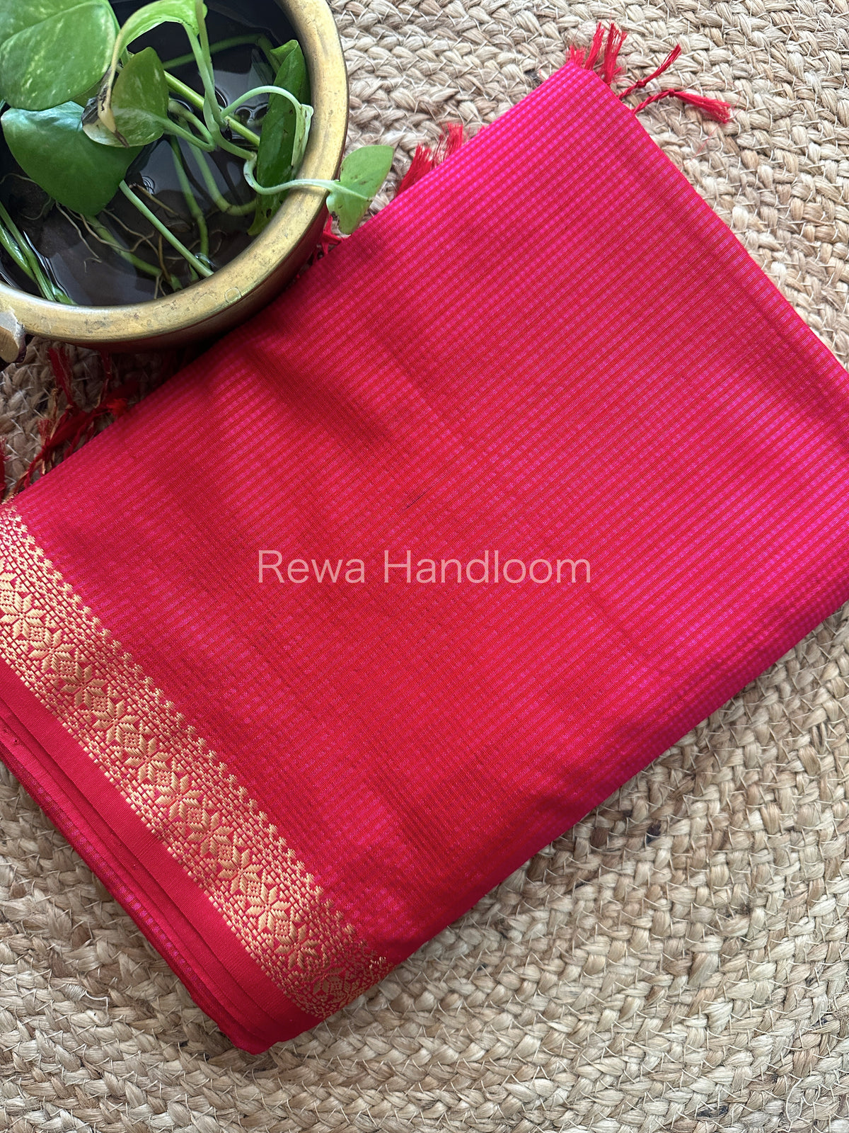 Maheshwari Garbha Reshami Silk Saree