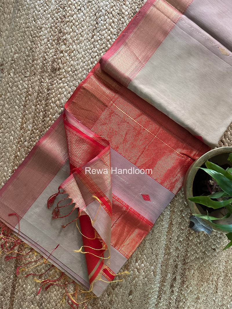 Maheshwari Shaded Butti Saree