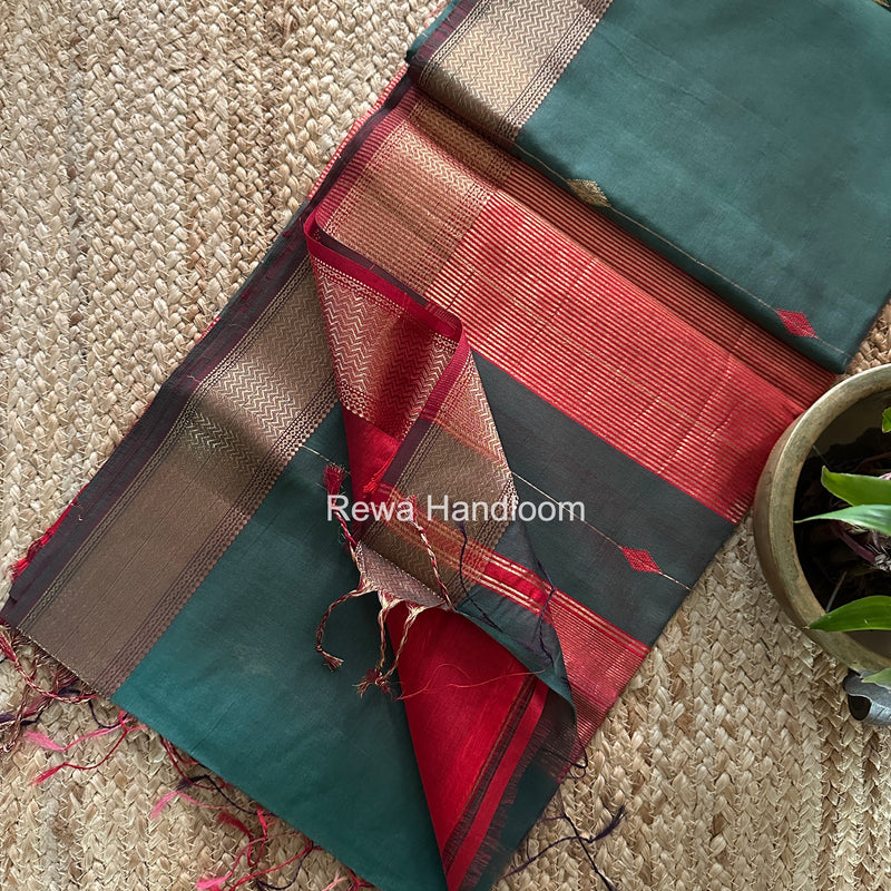 Maheshwari Shaded Butti Saree