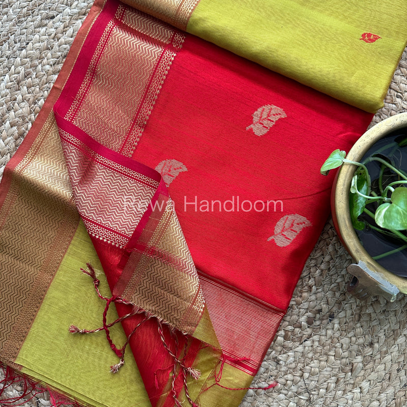 Parrot Green Butta Pallu Zari Border Saree ~ Maheshwari Saree-BS14