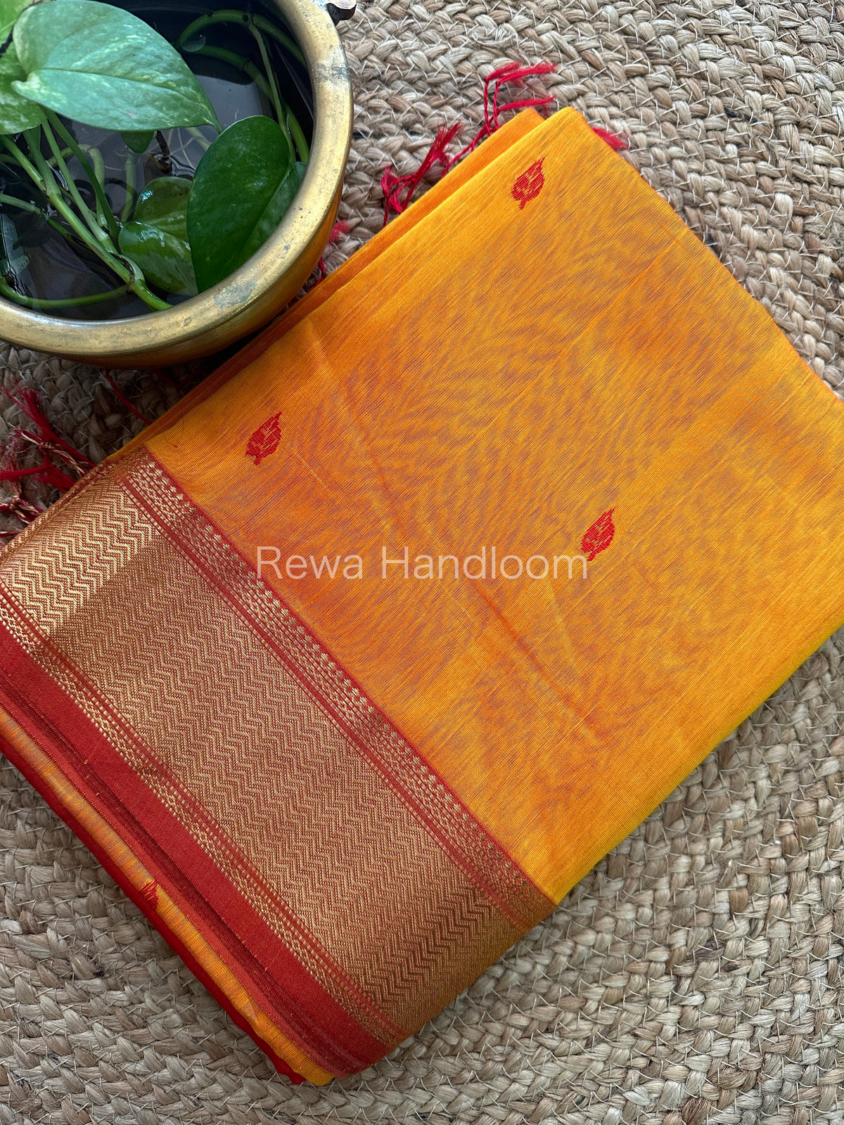  Butta Pallu Zari Border Saree ~ Maheshwari Saree