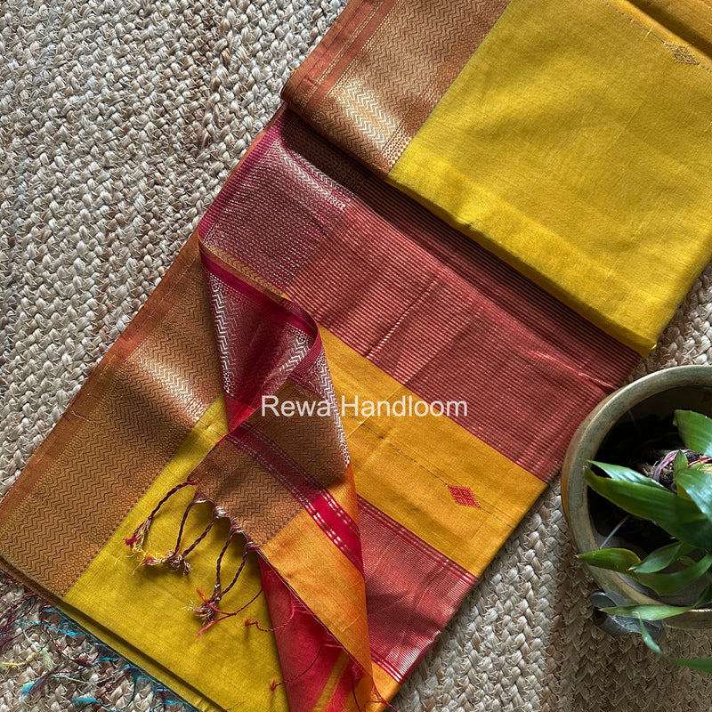 Maheshwari Shaded Butti Saree