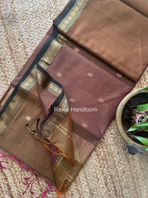Maheshwari Aami Butti Saree