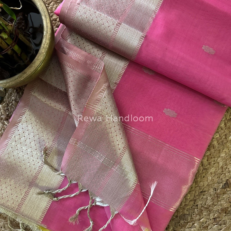 Maheshwari Silver Butti Saree 