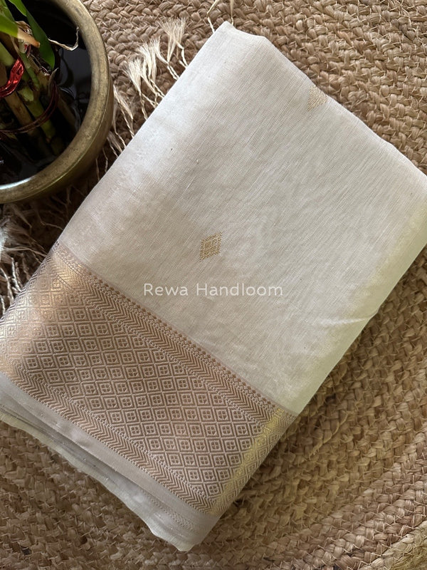 Maheshwari White Tissue Silk Saree TFBS05