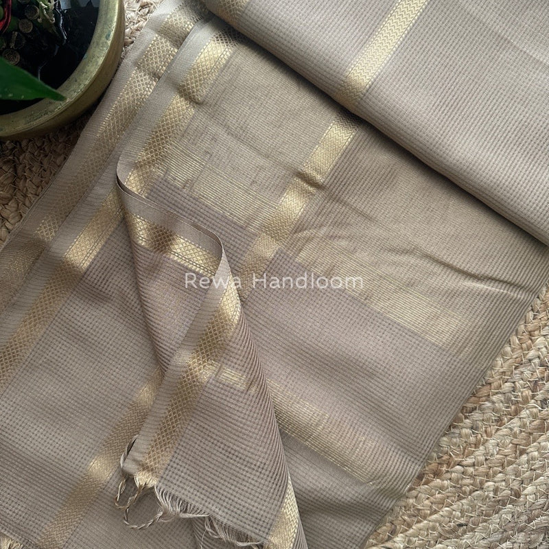 Exclusive Maheswari Self Checks Beige Saree MCS033