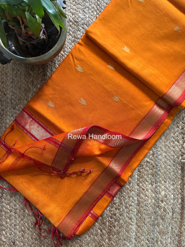 Maheshwari Aami Butti Saree