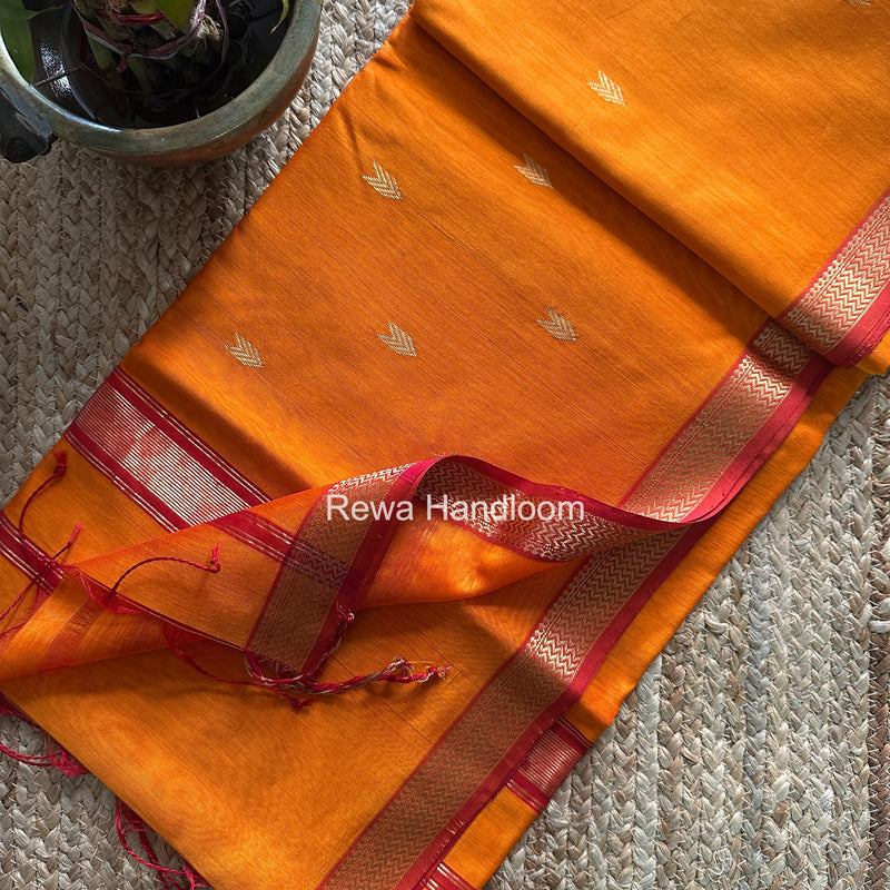 Maheshwari Aami Butti Saree