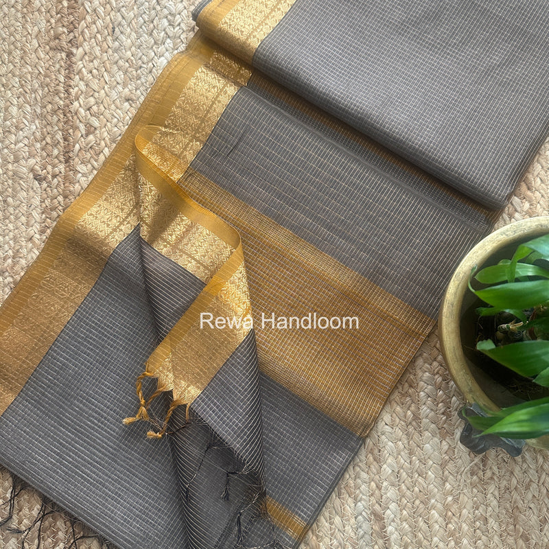 Maheshwari Saree