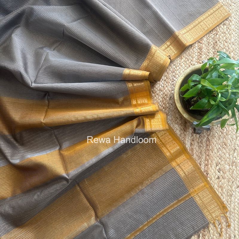 Maheshwari Beige Tissue Silk Saree TCB0065